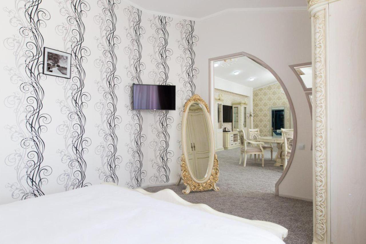סמרקנד Alexander Hotel מראה חיצוני תמונה