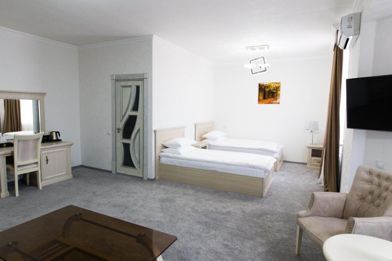 סמרקנד Alexander Hotel מראה חיצוני תמונה