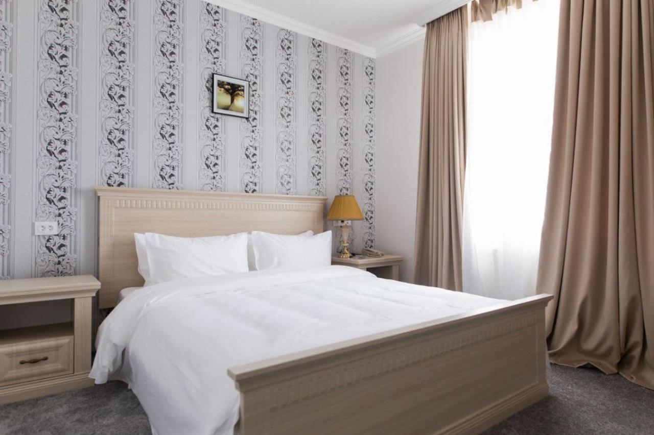 סמרקנד Alexander Hotel מראה חיצוני תמונה
