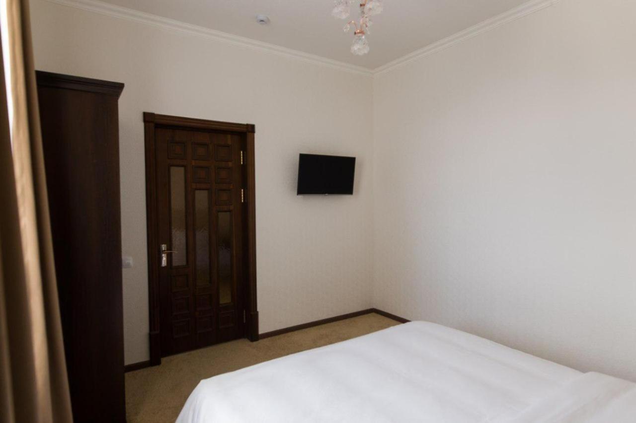 סמרקנד Alexander Hotel מראה חיצוני תמונה