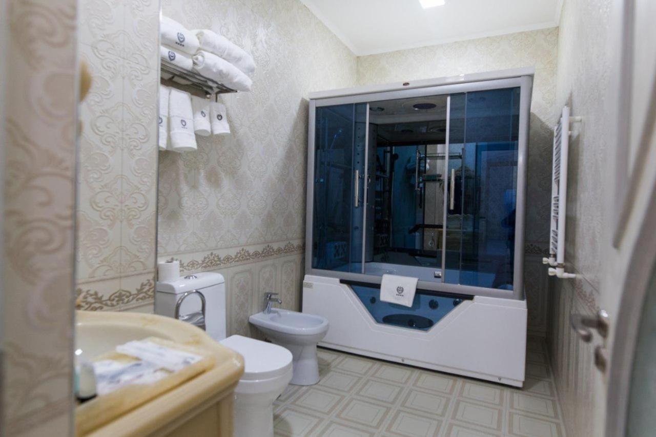 סמרקנד Alexander Hotel מראה חיצוני תמונה