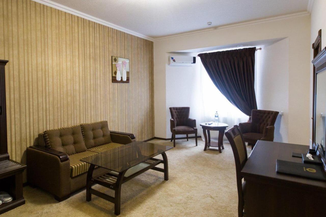 סמרקנד Alexander Hotel מראה חיצוני תמונה