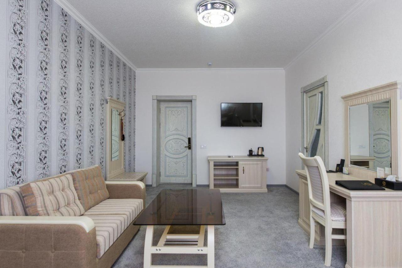 סמרקנד Alexander Hotel מראה חיצוני תמונה