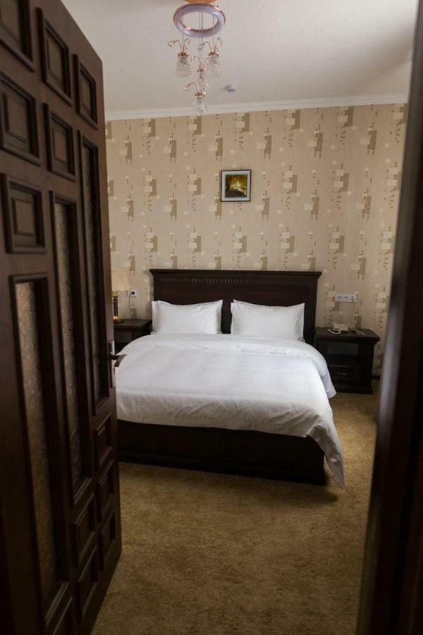 סמרקנד Alexander Hotel מראה חיצוני תמונה