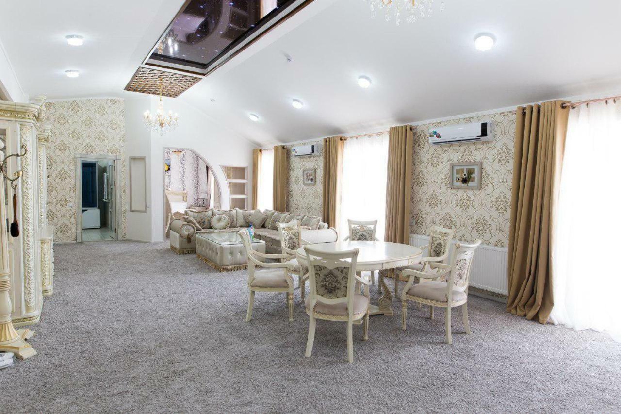 סמרקנד Alexander Hotel מראה חיצוני תמונה